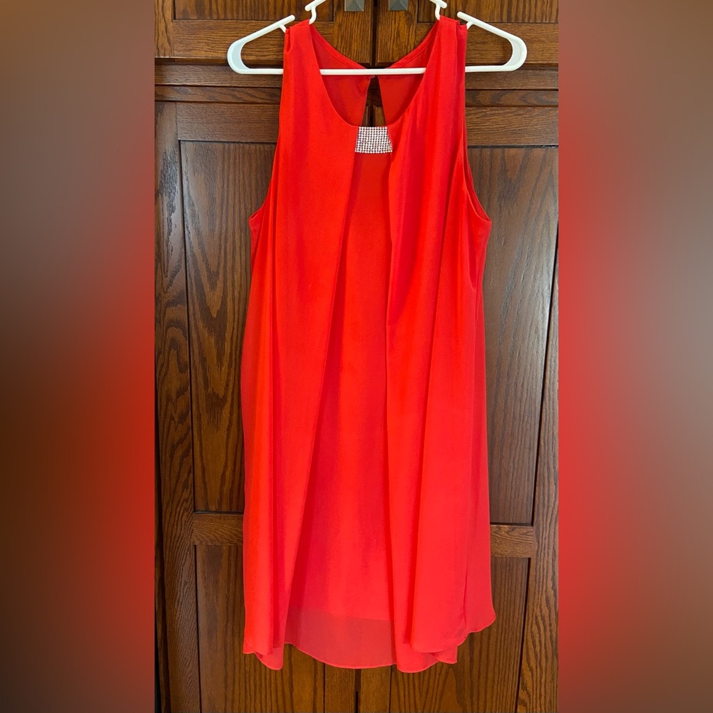 ❤️‍🔥Vibrant Red Wide Strap Sleeveless Dress Bling Bold Keyhole back, Size 12❤️‍🔥